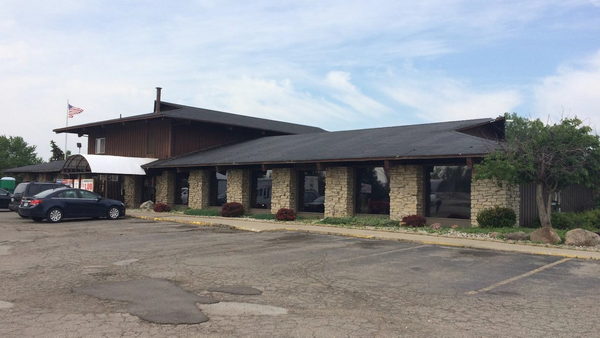 Southmoor Golf Club Bar & Grill - From Real Estate Listing (newer photo)